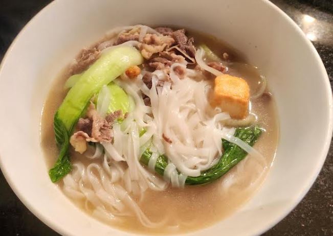 Easy 10-Min Vietnamese Pho with ONGCHAVA Broth Cubes & ACECOOK Rice Noodles