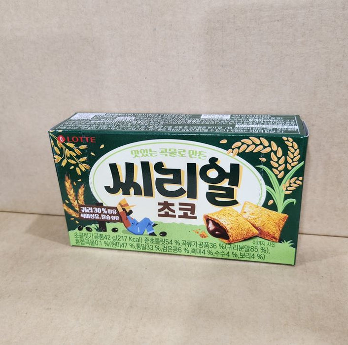 乐天谷物零食巧克力 42g – 香脆巧克力夹心谷物饼干