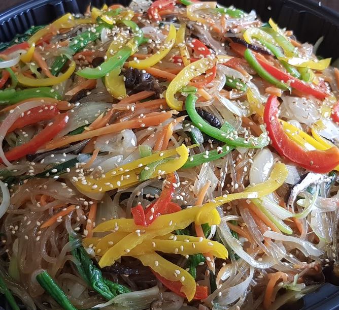 OGANE Korean Glass Noodles with Stir-Fried Vegetables Japchae 560g / Vegan