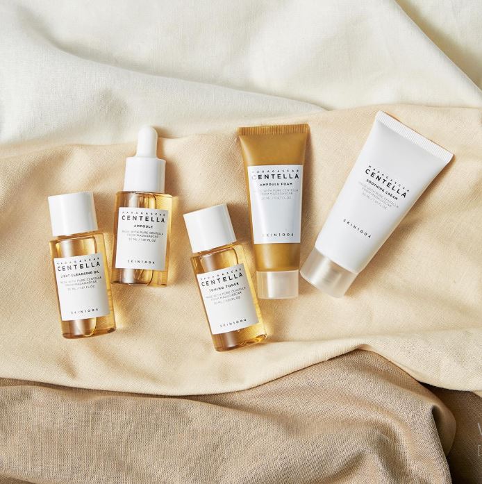 SKIN1004 마다가스카르 센텔라 여행용 키트 - 민감성 피부를 위한 5단계 진정 스킨케어 세트