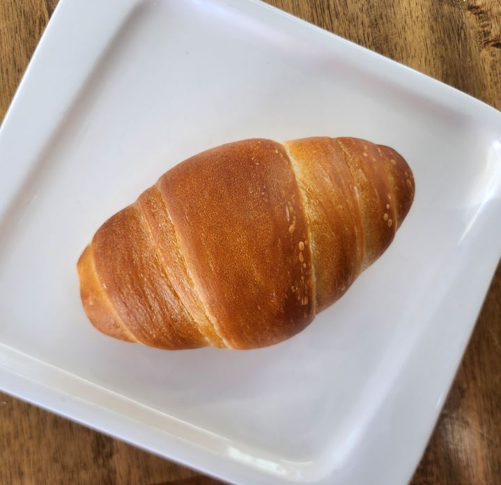 HOY HOY Salted Butter Bread*2pcs – Soft & Fluffy Korean Bakery Favorite