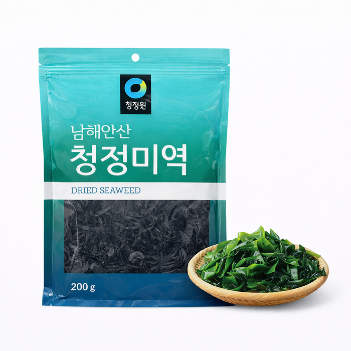 CHUNG JUNG ONE Premium Dried Seaweed (Wakame) 200g – Korean Seaweed for Soup, Salad & Family Cooking