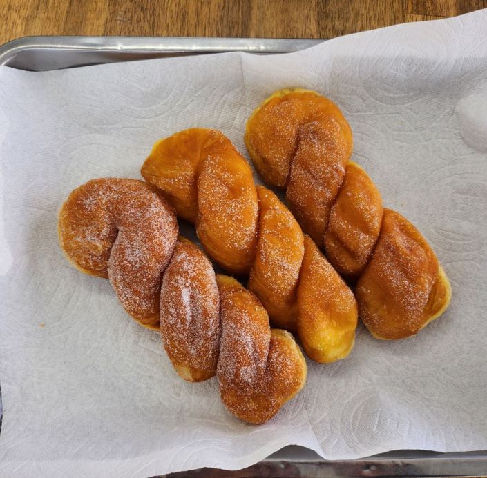 HOY HOY Sugar Coated Twisted Donut *3pcs – Sweet and Chewy Korean Snack