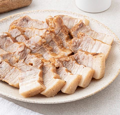 New Zealand Pork Belly for Bossam 1kg (Boneless, Skin-On)