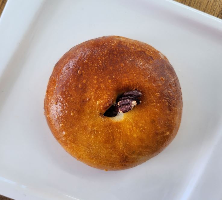 HOY HOY Sweet Red Bean Bun*2pcs – Soft & Fluffy Bakery Classic