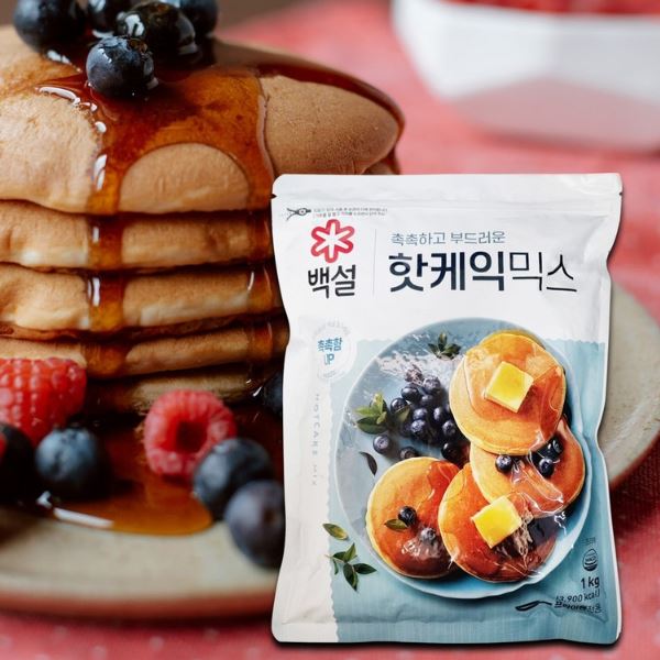 CJ Hot Cake Mix Pancake Flour for Fluffy Breakfast & Baking 500g / 1kg